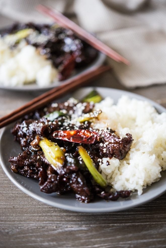 https://fedandfit.com/wp-content/uploads/2016/12/Paleo-Mongolian-Beef-Fed-and-Fit-4-660x988.jpg