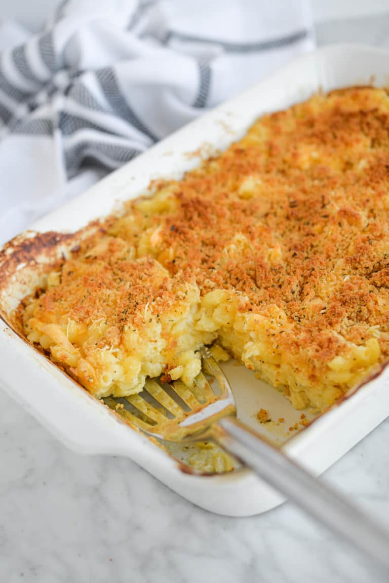 Easiest OvenBaked Mac and Cheese (DumpandBake!) Fed & Fit