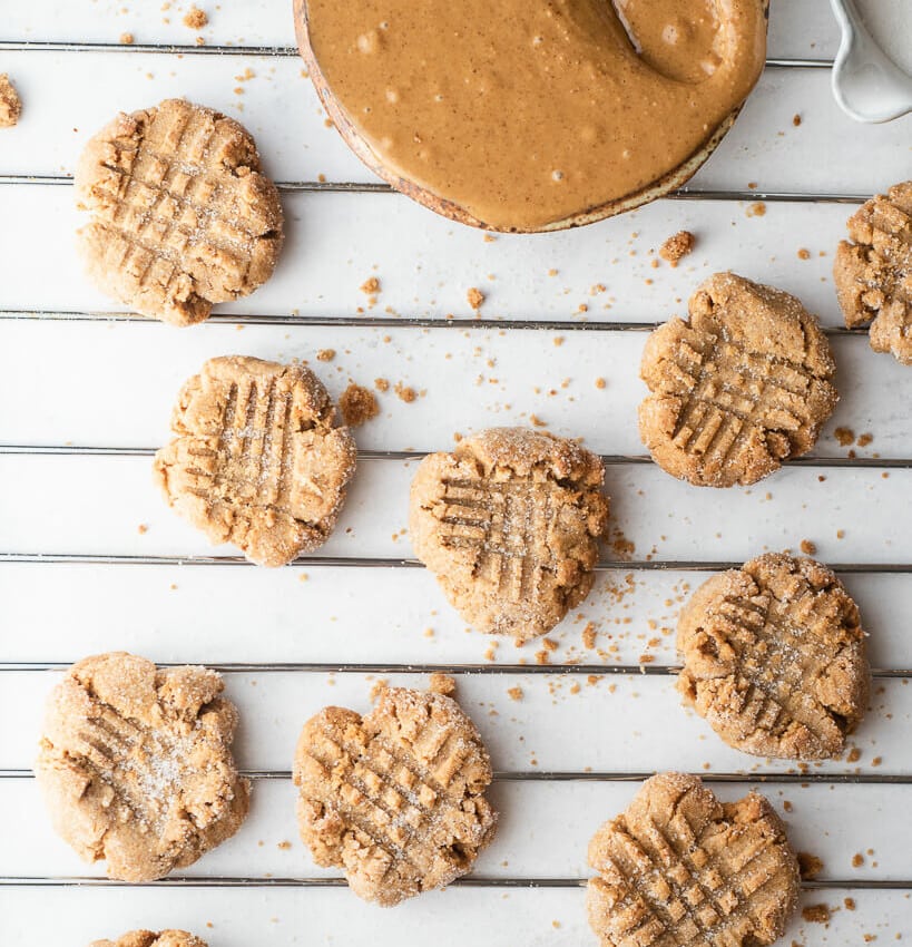a cooling rack of peanut butter cookies