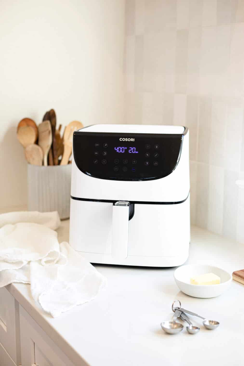 an air fryer set to 400 for 20 minutes