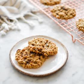 Best Oatmeal Raisin Cookies Recipe