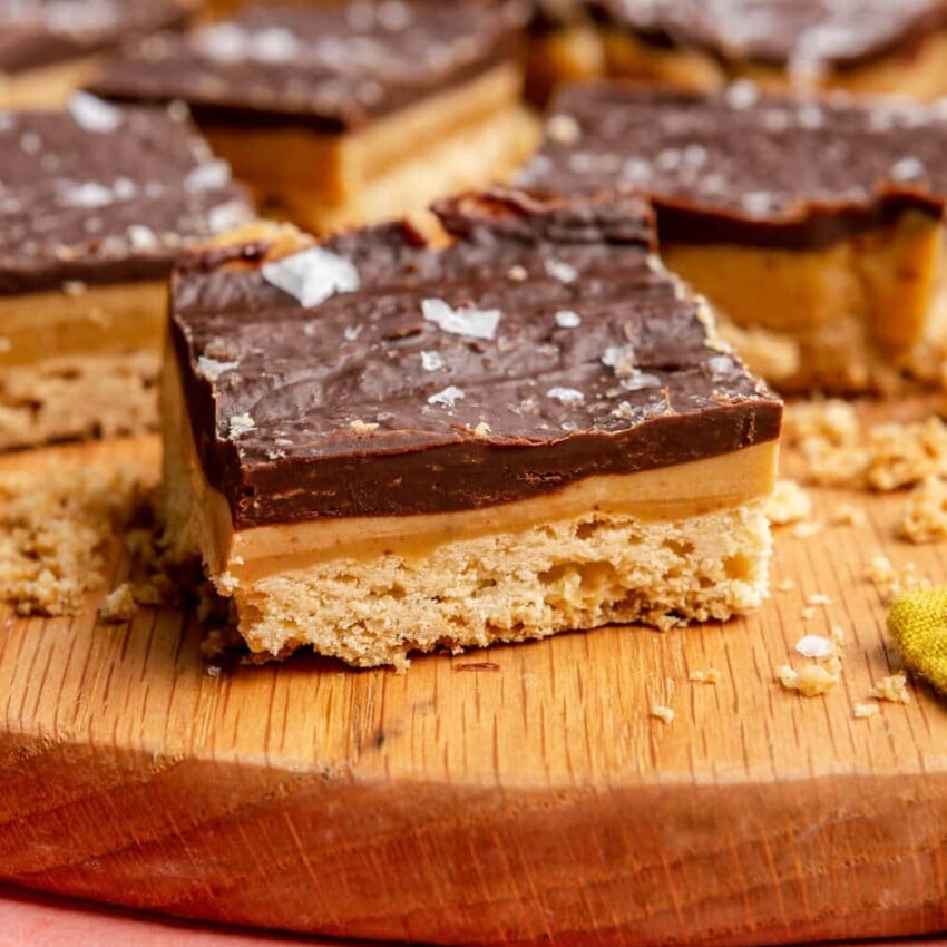 Millionare Shortbread Bars Recipe - Fed & Fit